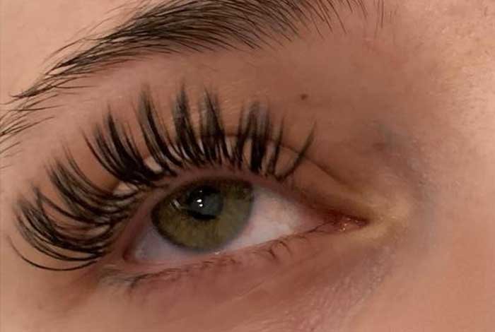 Hybrid eyelash extensions Vaughan